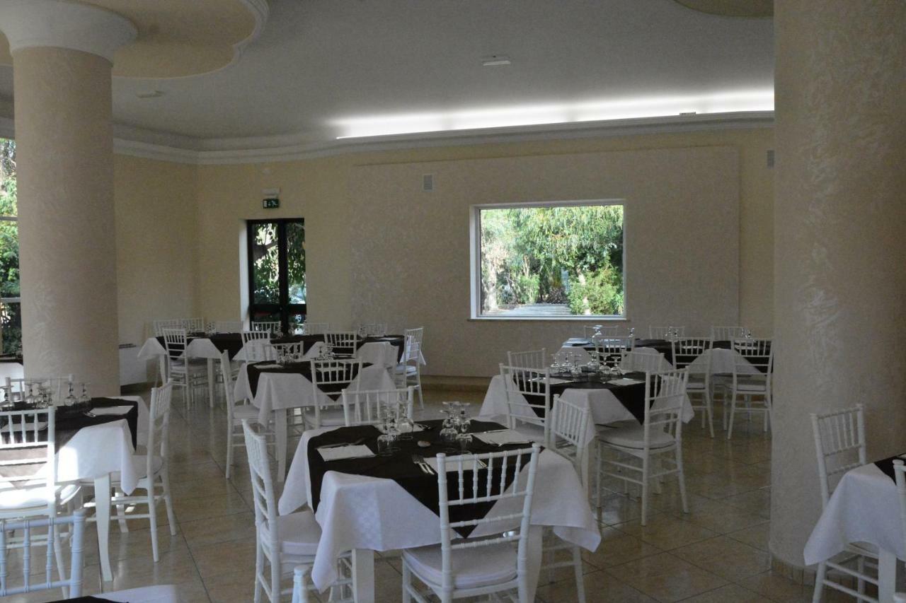 Aparthotel Baia di Zambrone Esterno foto
