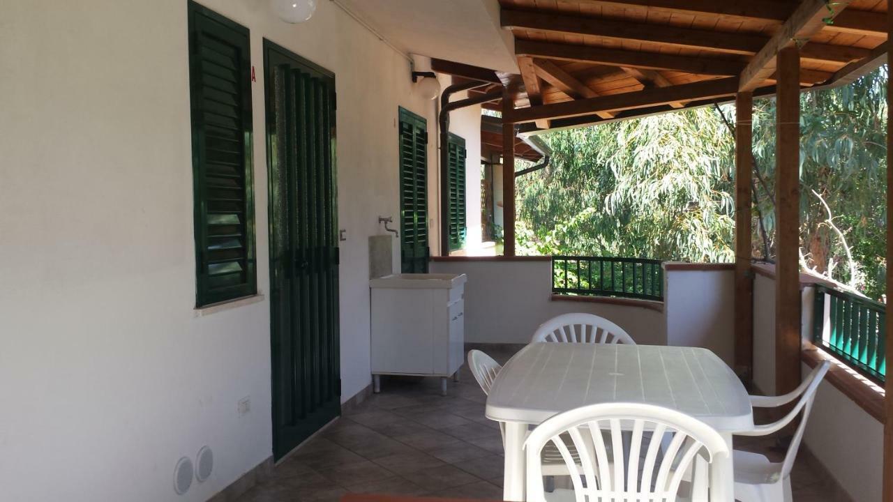 Aparthotel Baia di Zambrone Esterno foto