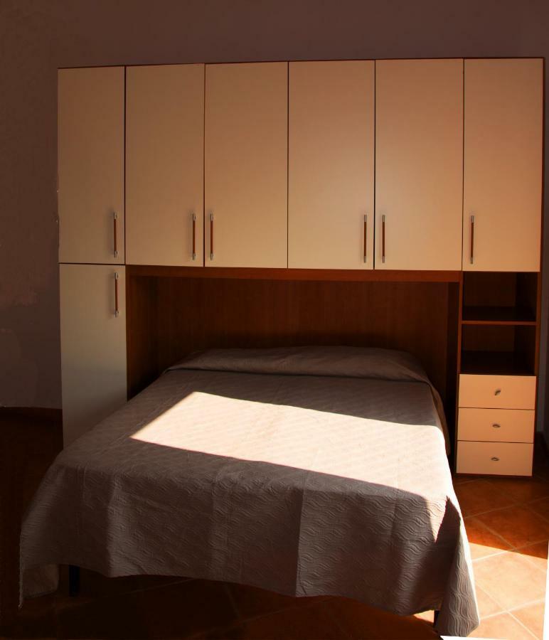 Aparthotel Baia di Zambrone Esterno foto